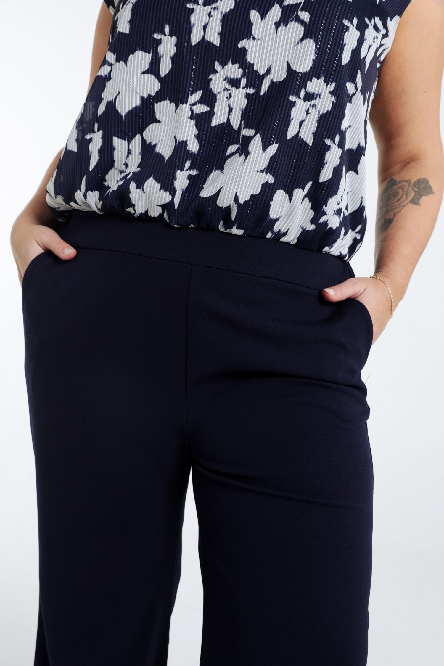Tweedelige jumpsuit met bloemenprint en lurex